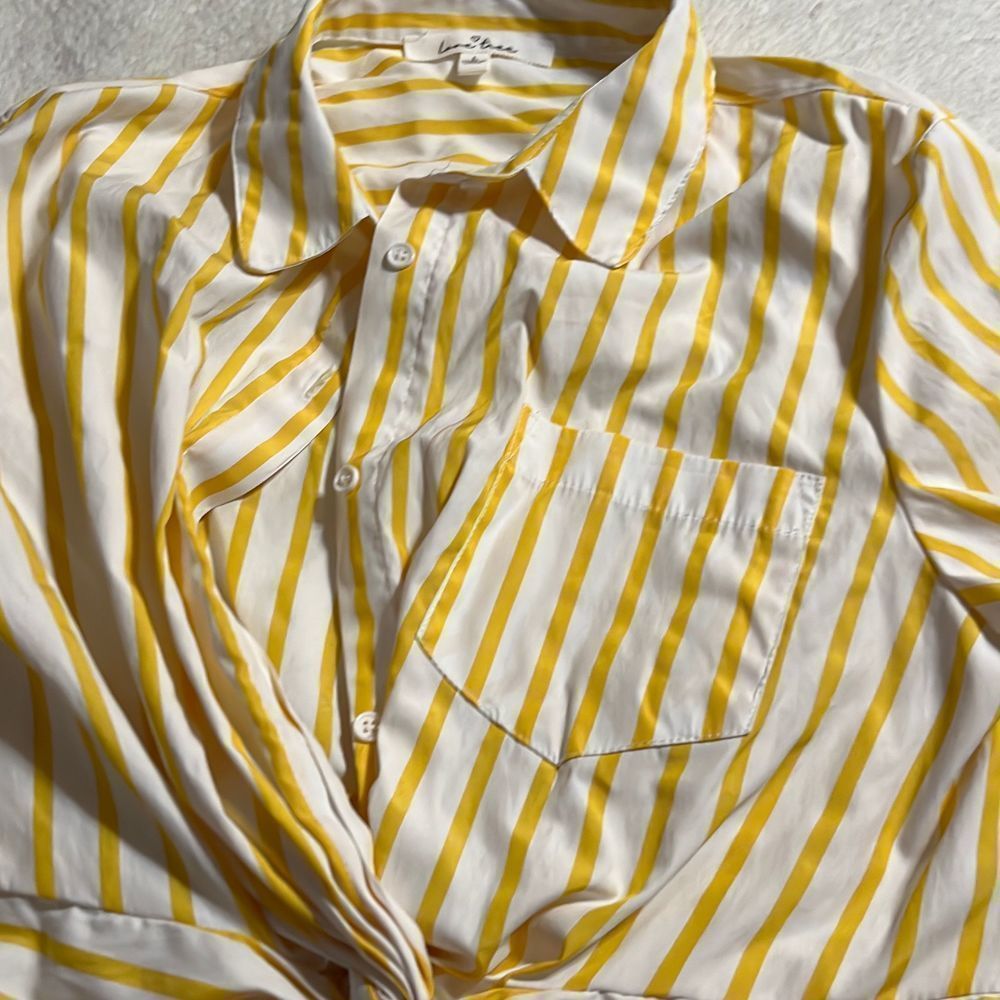 Cropped Button Down Top - image 7